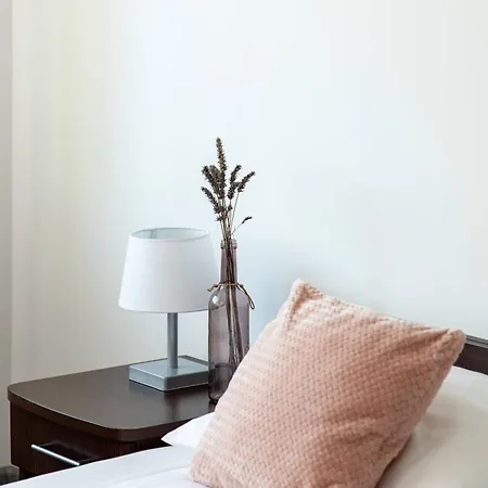 Spacious Tarsis In By Renters 科沃布热格